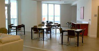 Opera Suites And Marina Doral Eksteriør billede